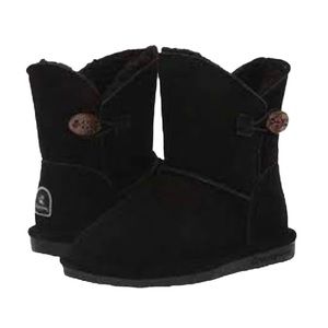 (Like new) Girl’s Bearpaw Boots